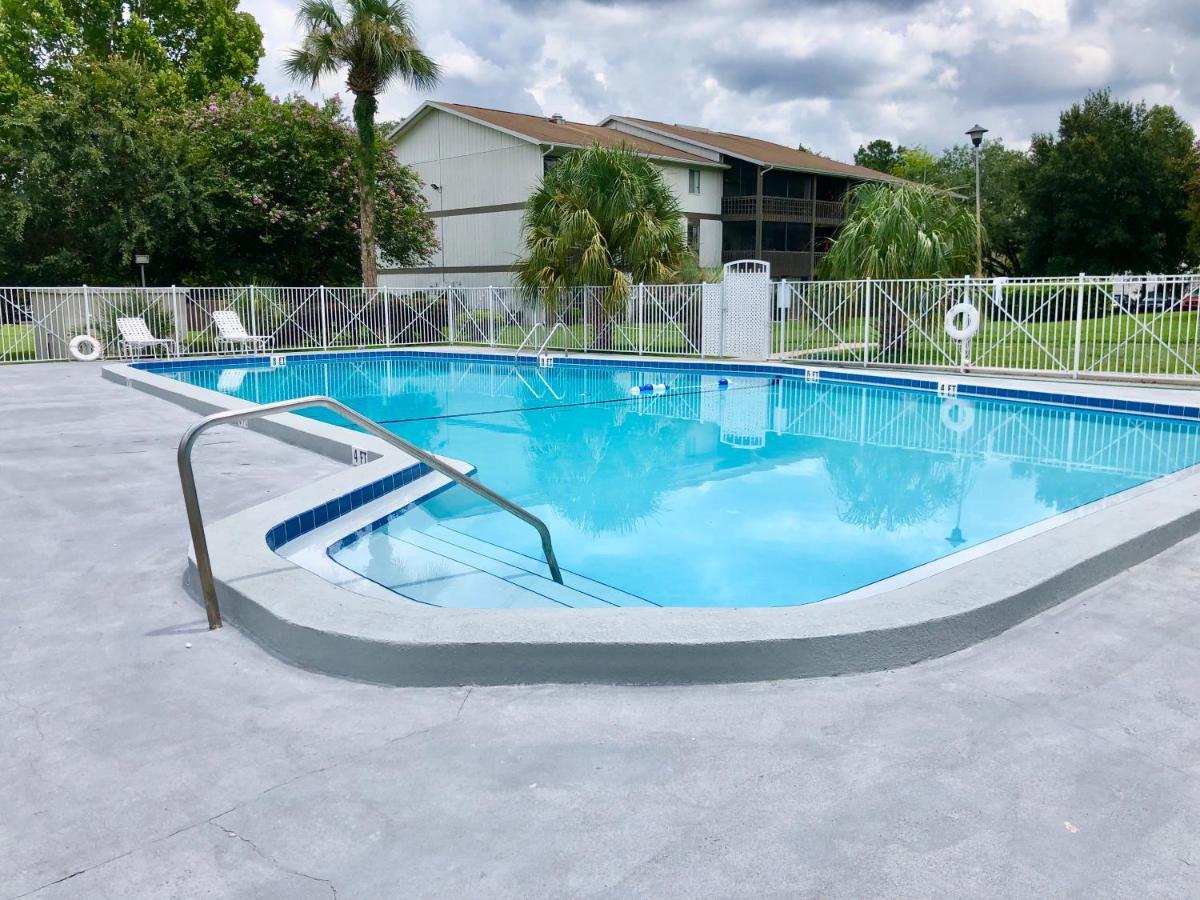 Oaks Modern & Comfy Condo In The Perfect Location Gainesville Exterior photo